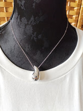 Charger l&#39;image dans la galerie, Collier goutte or ou argent
