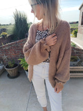 Charger l&#39;image dans la galerie, Gilet oversized Camel
