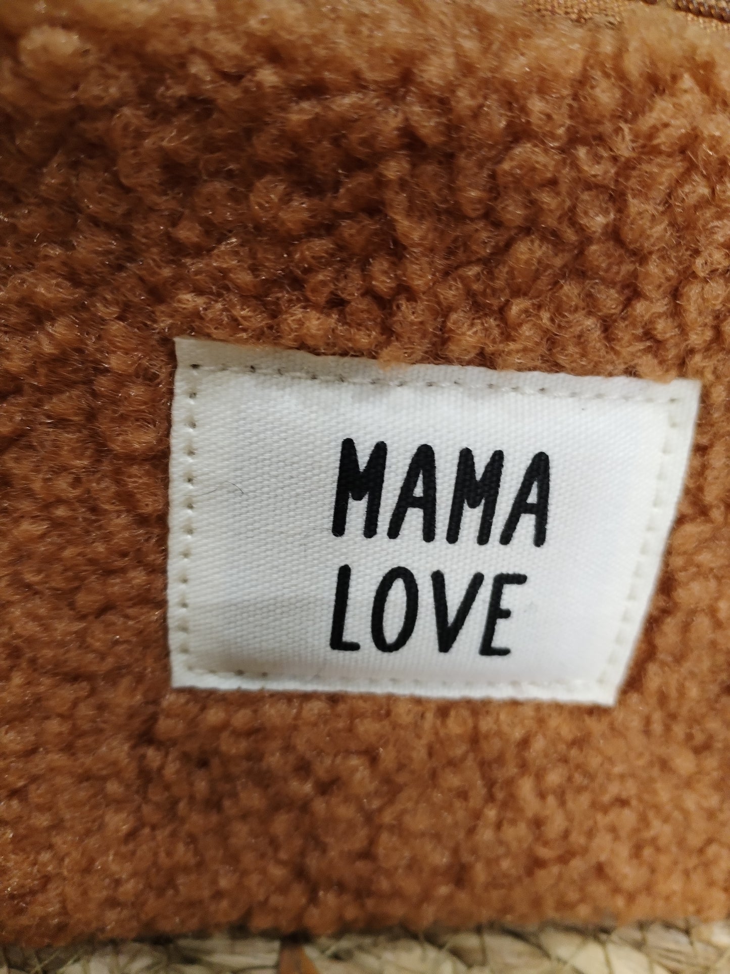 Pochette bouclette Camel avec inscription "Mama Love"